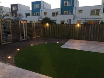 Kunstgras in achtertuin Emmeloord
